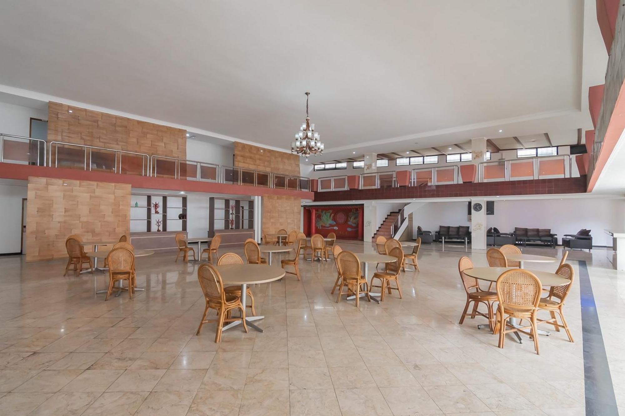 Reddoorz Near Sukabumi Station 2 Hotel Ngoại thất bức ảnh