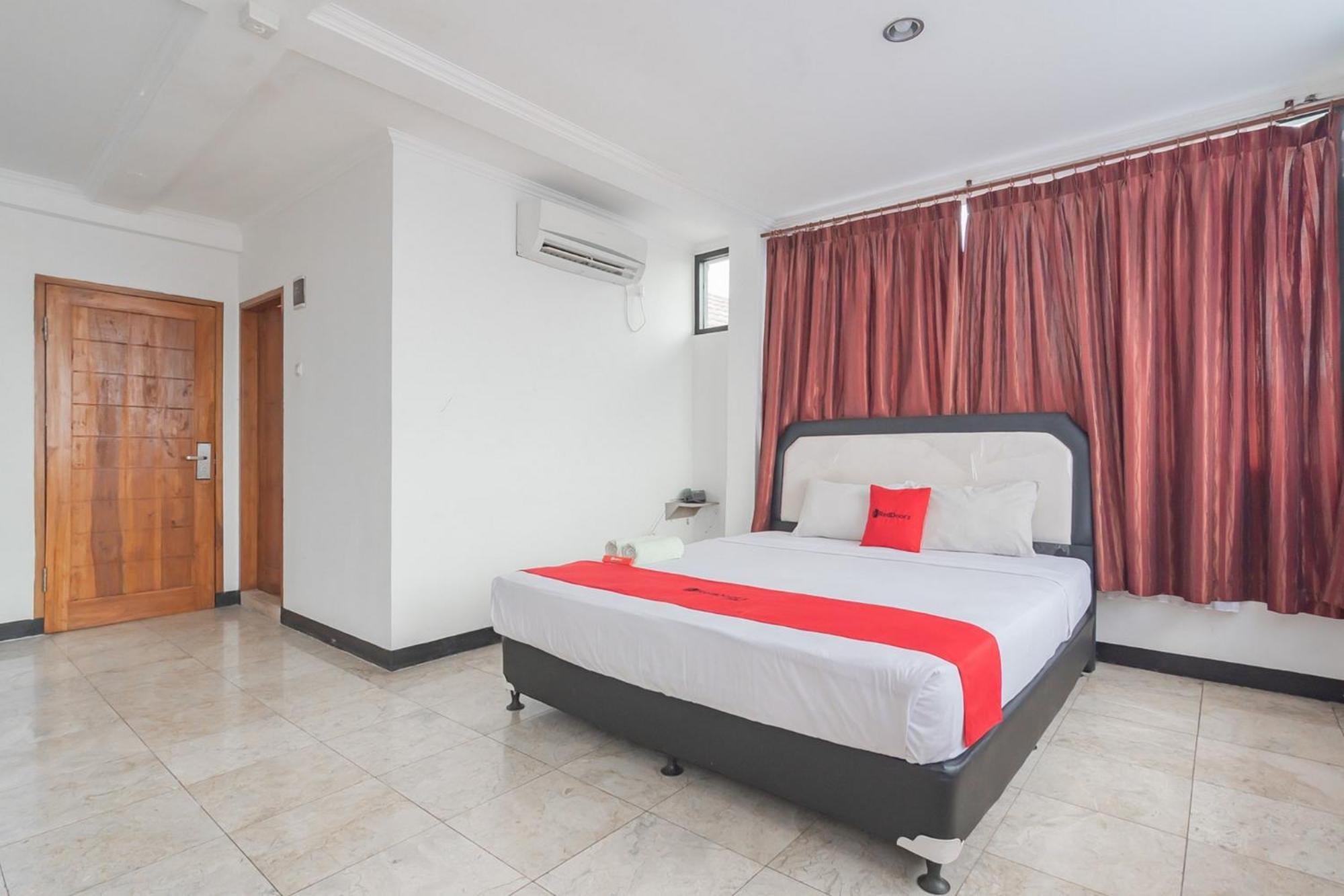 Reddoorz Near Sukabumi Station 2 Hotel Ngoại thất bức ảnh